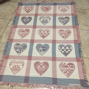 VINTAGE MWW Throw/Rug/Afghan